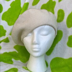 Chic Cream Beret for Women